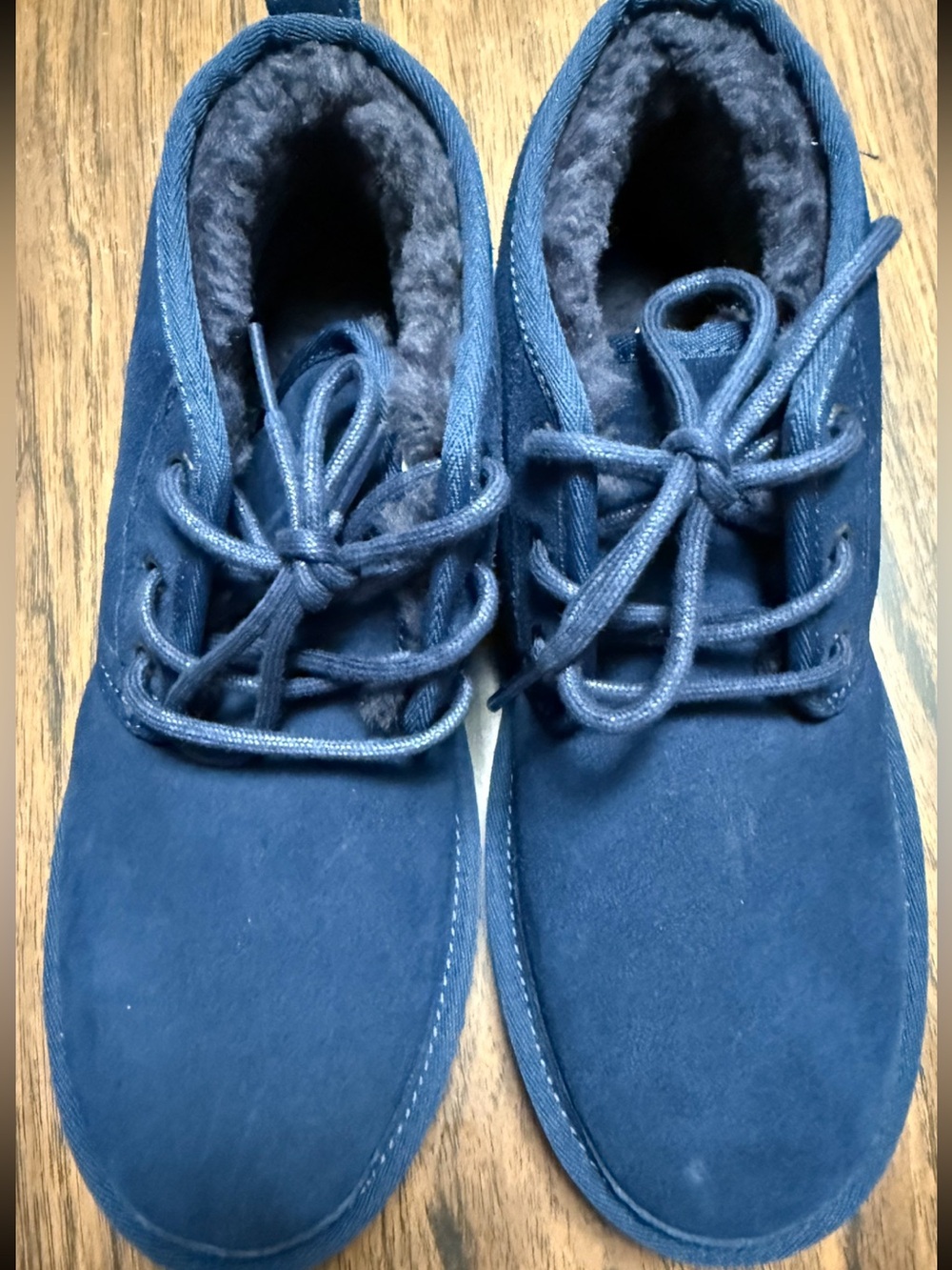 Men's Ugg Navy Suede Lace-Up Casual Boots Ugg Plush Lining Mens size 8 heel tab